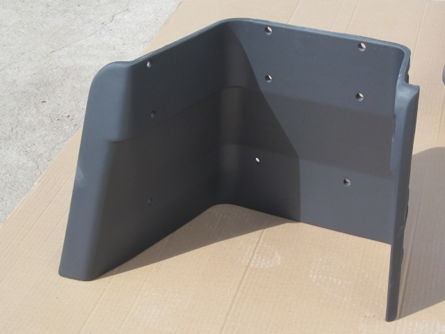 Estribo Eurocargo Cavallino